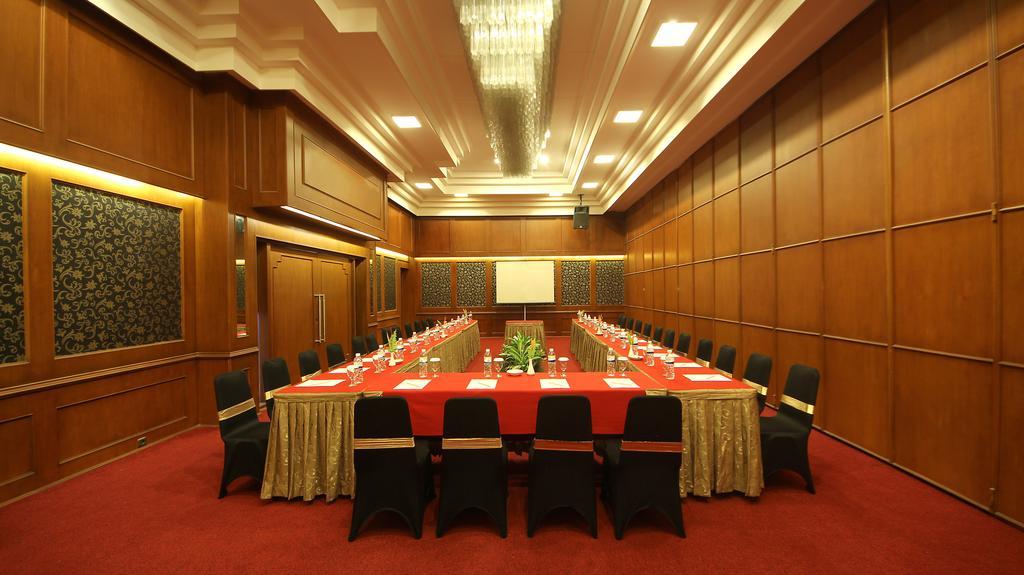 Bentani Hotel & Residence チルボン エクステリア 写真