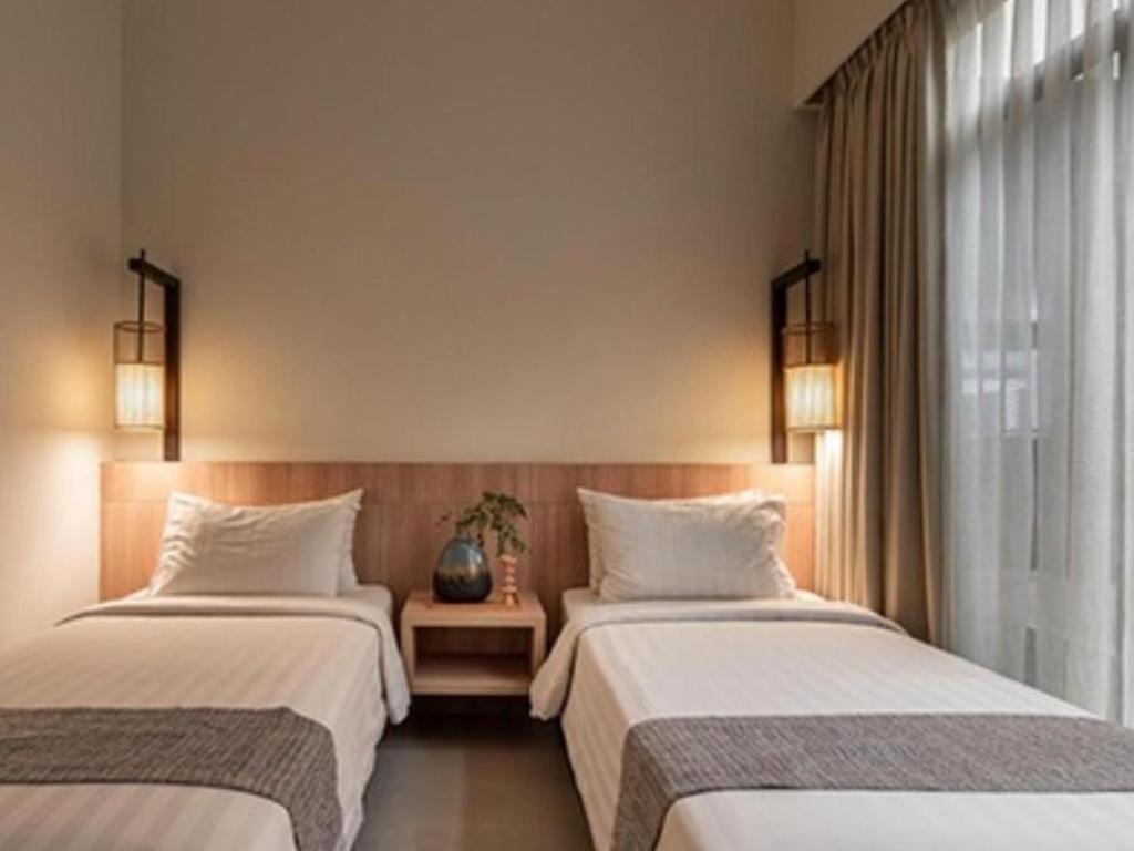 Bentani Hotel & Residence チルボン エクステリア 写真