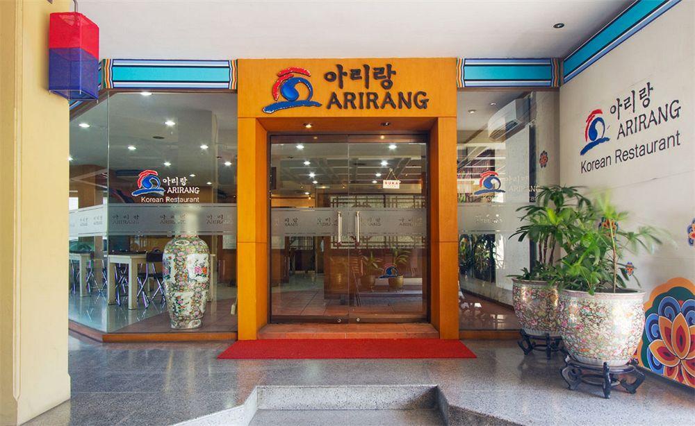 Bentani Hotel & Residence チルボン エクステリア 写真
