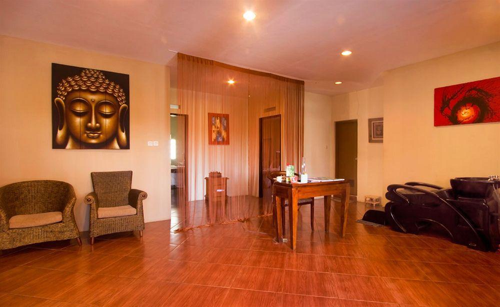 Bentani Hotel & Residence チルボン エクステリア 写真