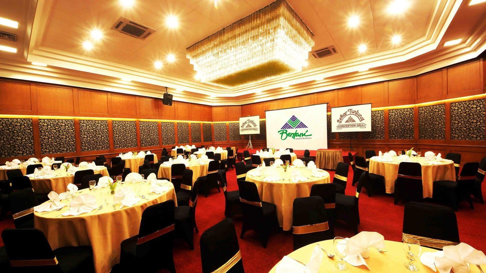 Bentani Hotel & Residence チルボン エクステリア 写真